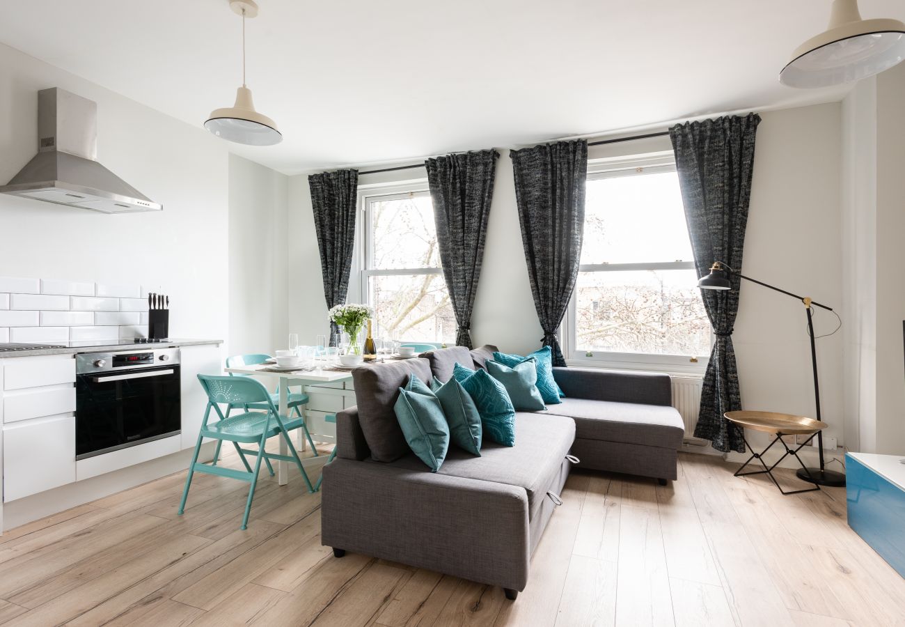 Apartment in London - The Love Walk 3 bedroom Apartment