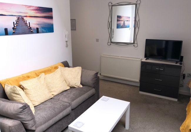 Studio in Ipswich - Studio #3 Central East, Parking, (3rd Flr) 72 Studio in Ipswich - Studio #3 Central East, Parking, (3rd Flr) 72