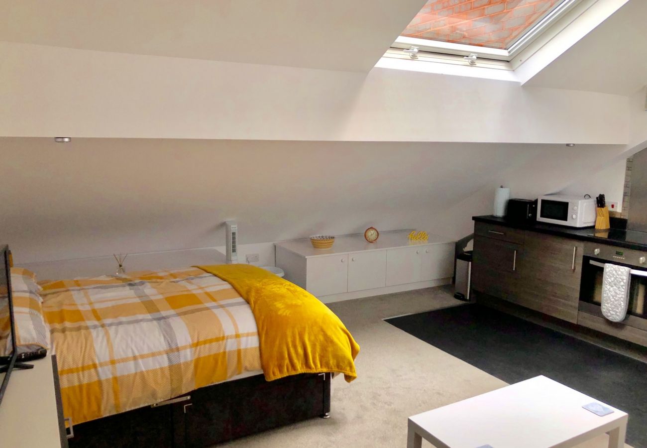 Studio in Ipswich - Studio #3 Central East, Parking, (3rd Flr) 72 Studio in Ipswich - Studio #3 Central East, Parking, (3rd Flr) 72