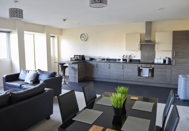 Apartment in Ipswich - 2 Bed/2 Bath, Central East, Parking, (1st Flr) 29 Apartment in Ipswich - 2 Bed/2 Bath, Central East, Parking, (1st Flr) 29