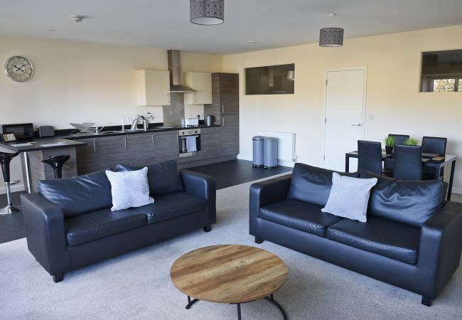 Apartment in Ipswich - 2 Bed/2 Bath, Central East, Parking, (1st Flr) 29 Apartment in Ipswich - 2 Bed/2 Bath, Central East, Parking, (1st Flr) 29