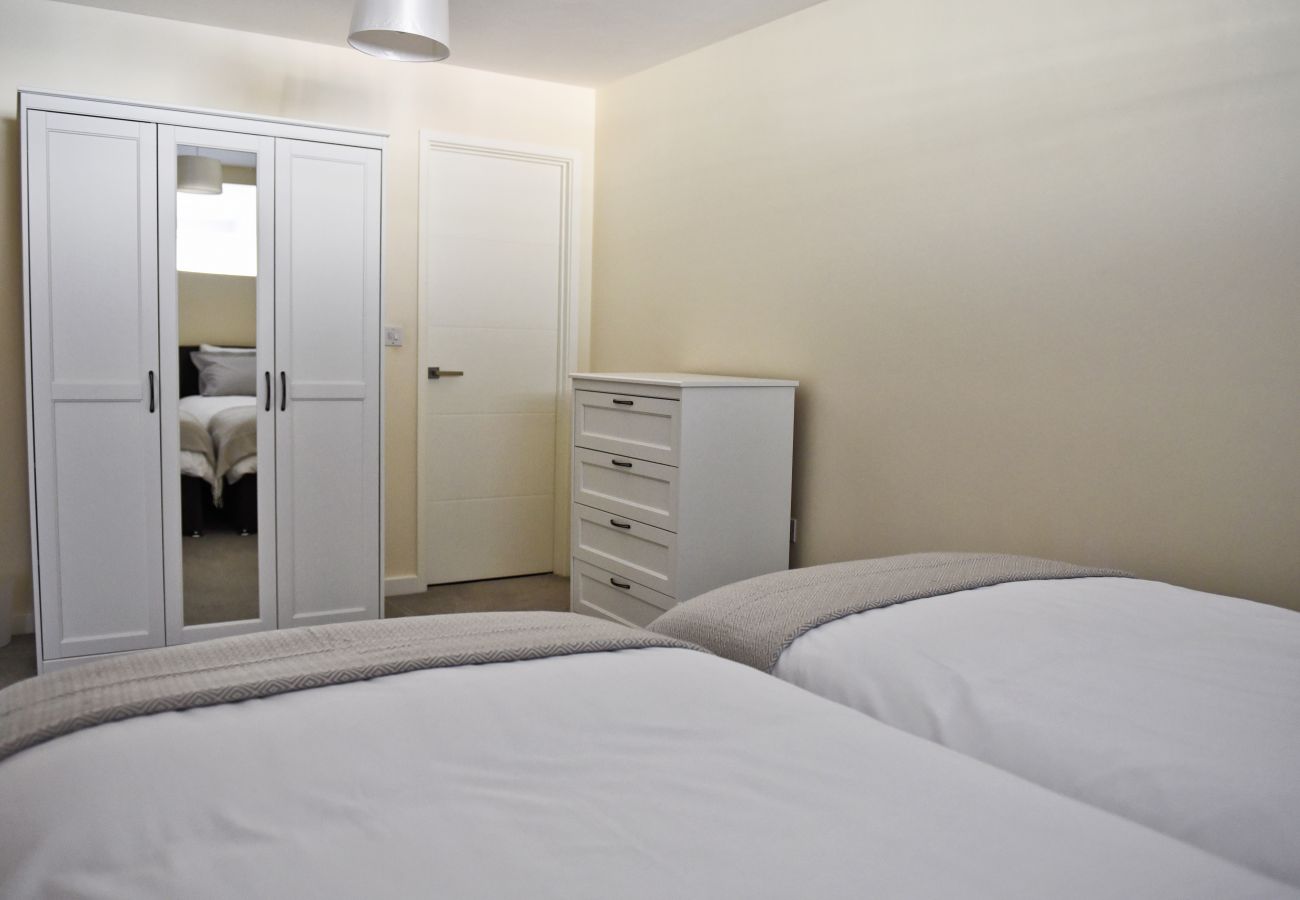 Apartment in Ipswich - 2 Bed/2 Bath, Central East, Parking, (1st Flr) 29 Apartment in Ipswich - 2 Bed/2 Bath, Central East, Parking, (1st Flr) 29