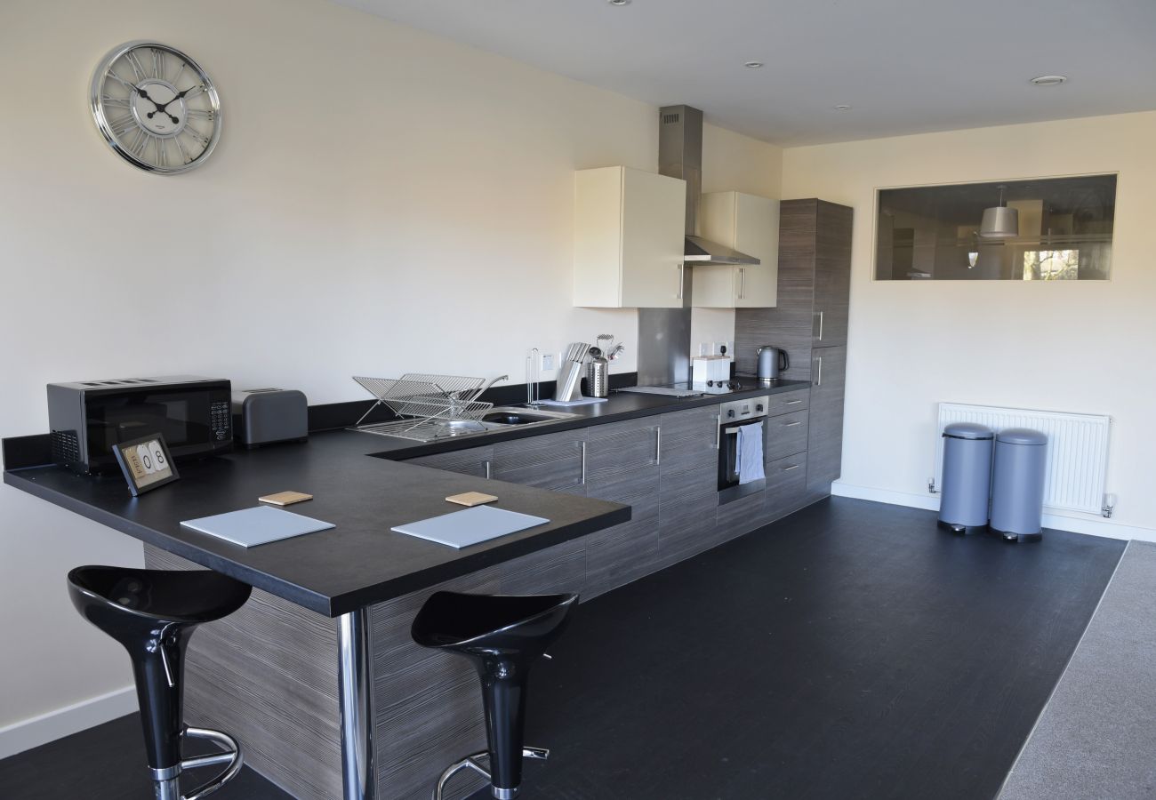 Apartment in Ipswich - 2 Bed/2 Bath, Central East, Parking, (1st Flr) 29 Apartment in Ipswich - 2 Bed/2 Bath, Central East, Parking, (1st Flr) 29