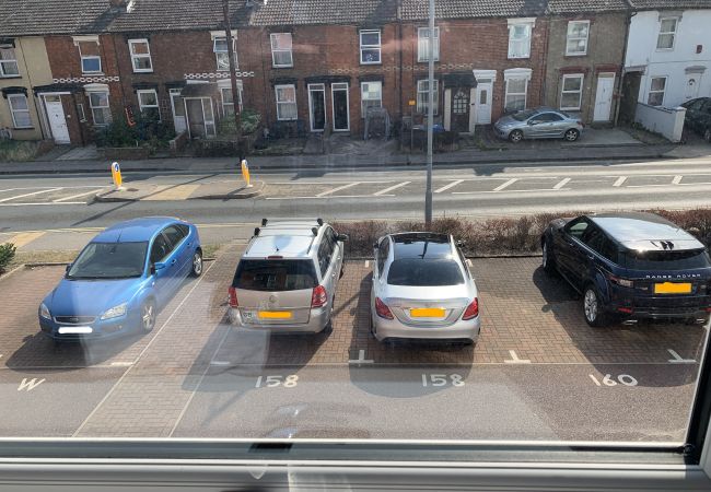 Studio in Ipswich - Studio, Near Train Station, Parking (Grd Flr) Studio in Ipswich - Studio, Near Train Station, Parking (Grd Flr)