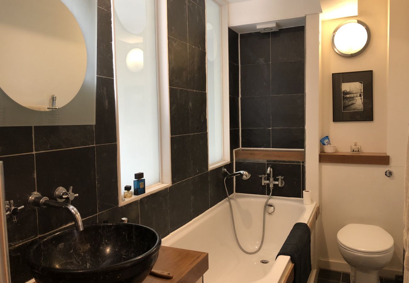 Apartment in London - London warehouse Two Bedroom Apartment Apartment in London - London warehouse Two Bedroom Apartment