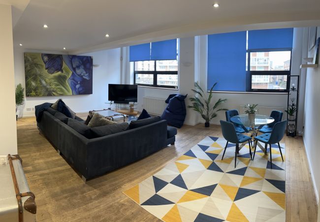Apartment in London - London Warehouse 14/3 two bedroom Apar